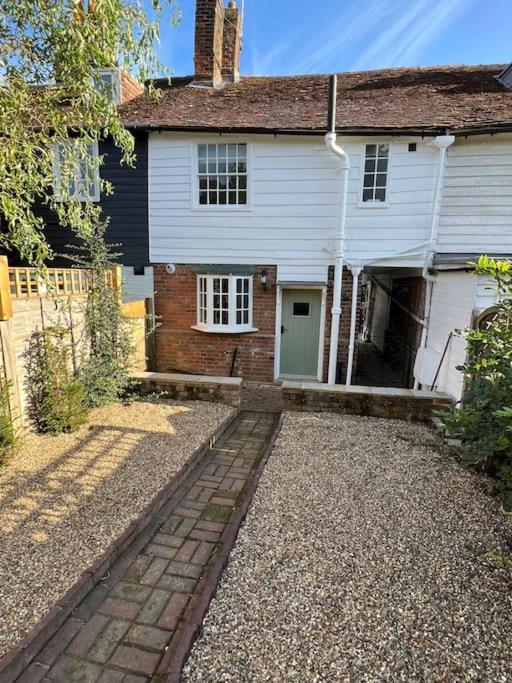 The Cottage, 13 Golden Sq. Tenterden Exterior foto
